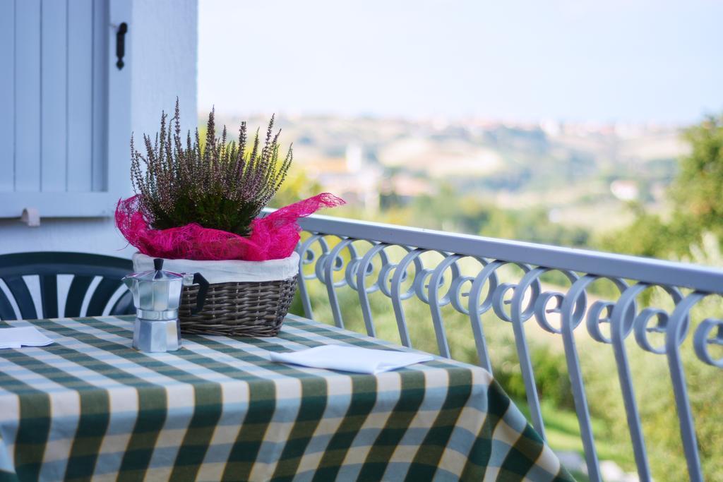 Camping Village Mar Y Sierra San Costanzo Eksteriør bilde